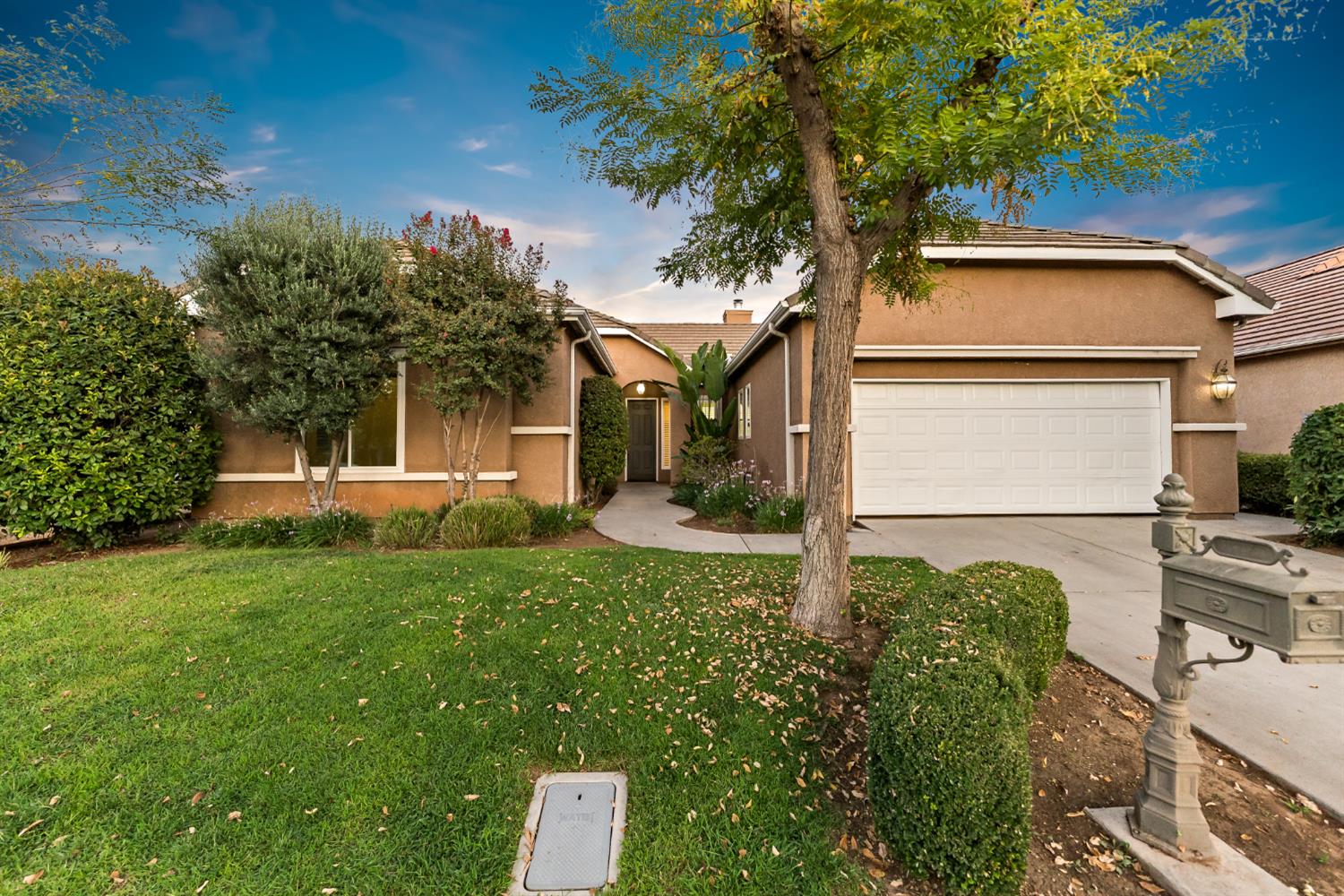 4648 N Windward Way